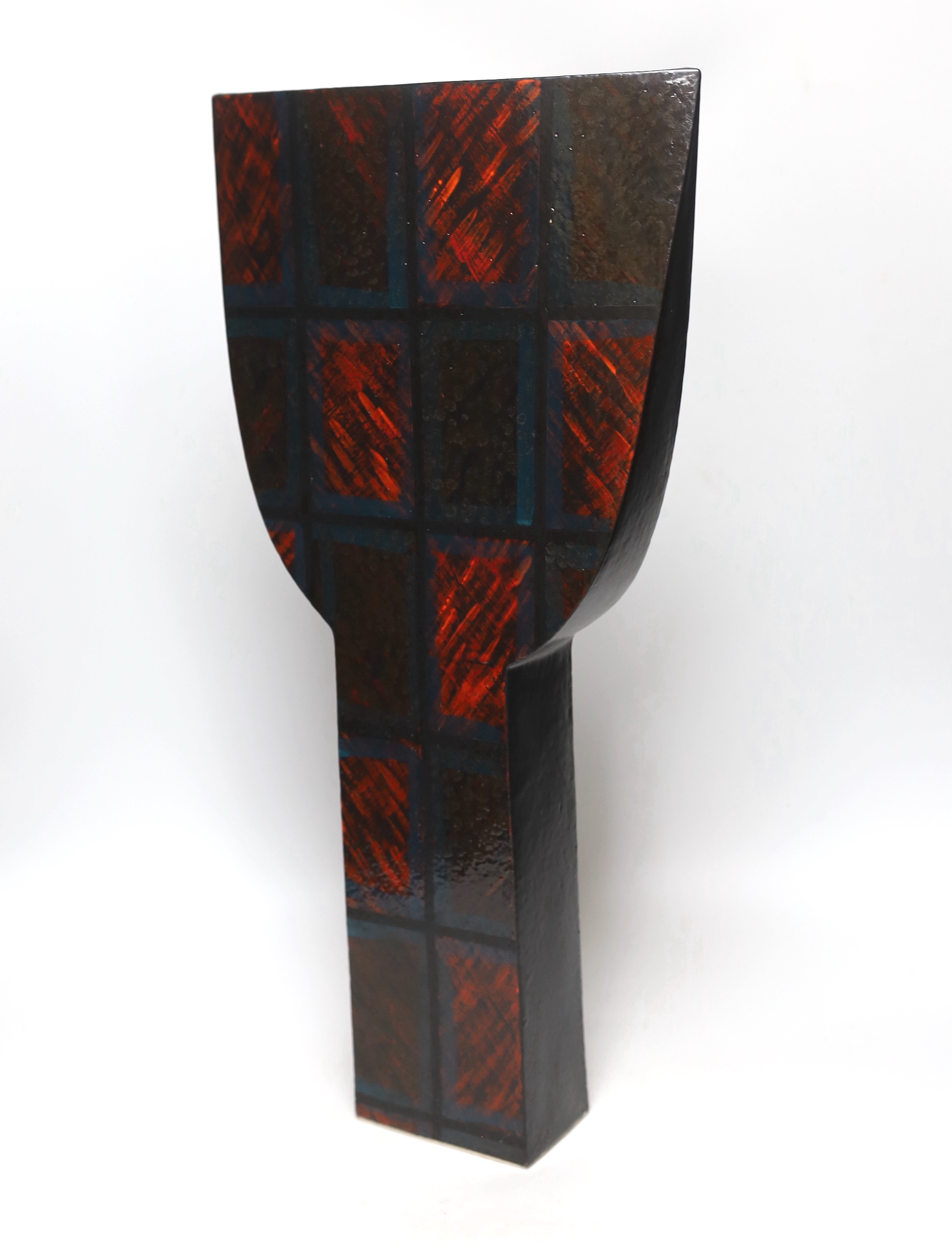 A Peter Moss sculptural flat vase in red and black, 57cm high